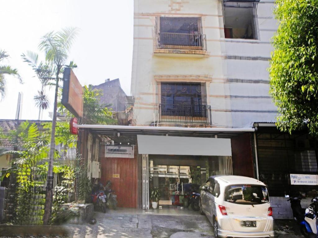 Oyo 90260 Bumi Merpati Hotel
